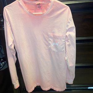 Oversized pink shirt